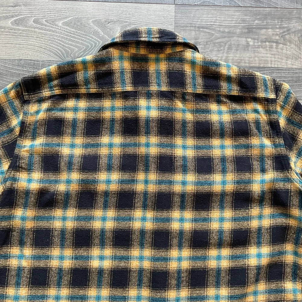 Levi’s Relaxed Fit Flannel Shirt Men’s LARGE Yellow Black Turquoise Plaid 19587